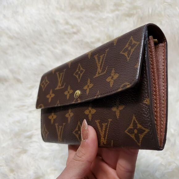 AUTHENTIC Louis Vuitton Sarah Wallet Canvas - Picture 11 of 13